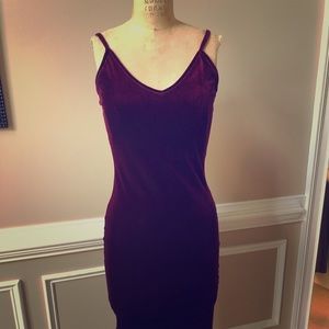 Velvet bodycon midi dress